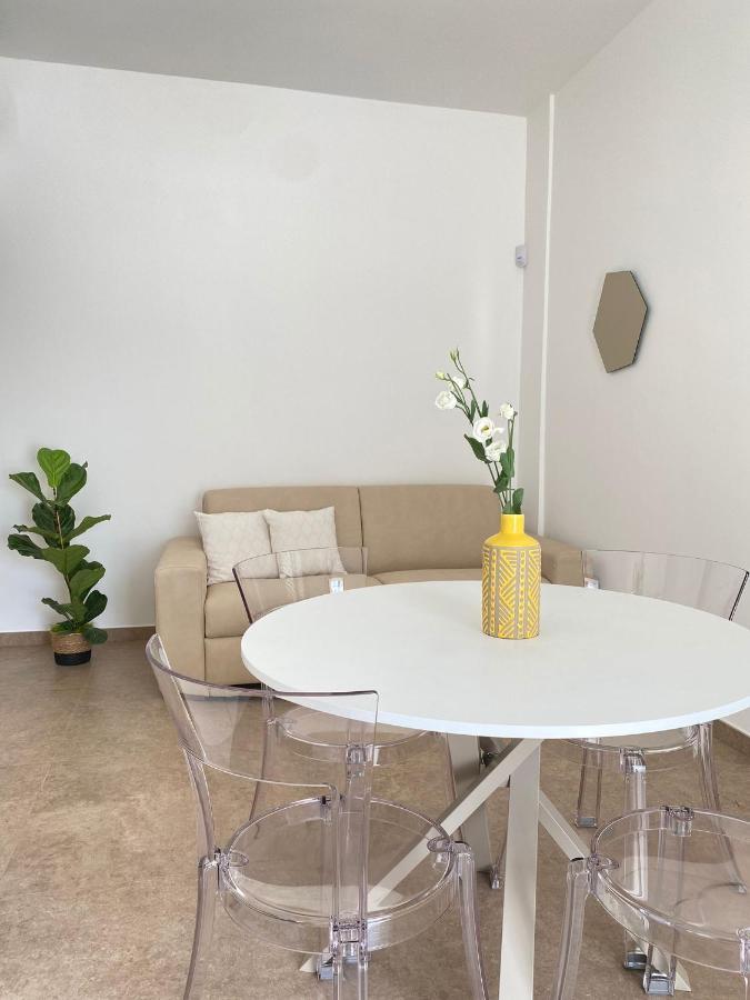 Giaro' Apartments Порто Чезарео Екстериор снимка